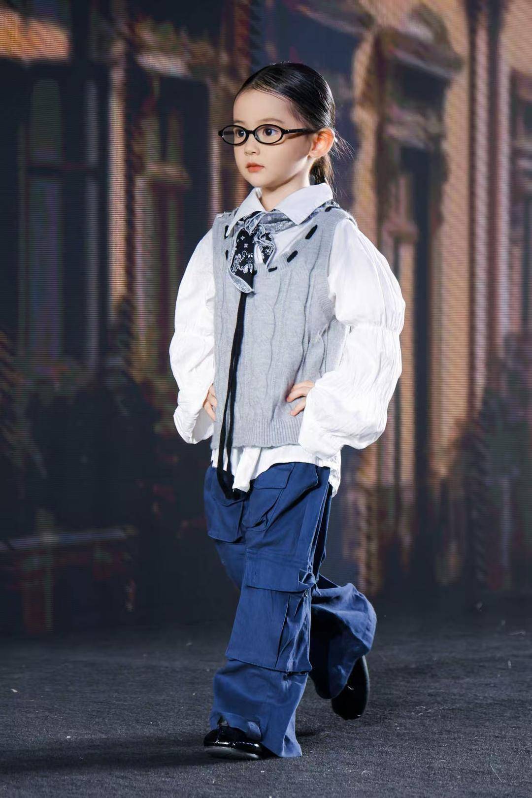 非遗惊艳、萌娃抢镜、大码模特出圈<strong></p>
<p>BNB交易所</strong>!南京国际时尚周看点太密