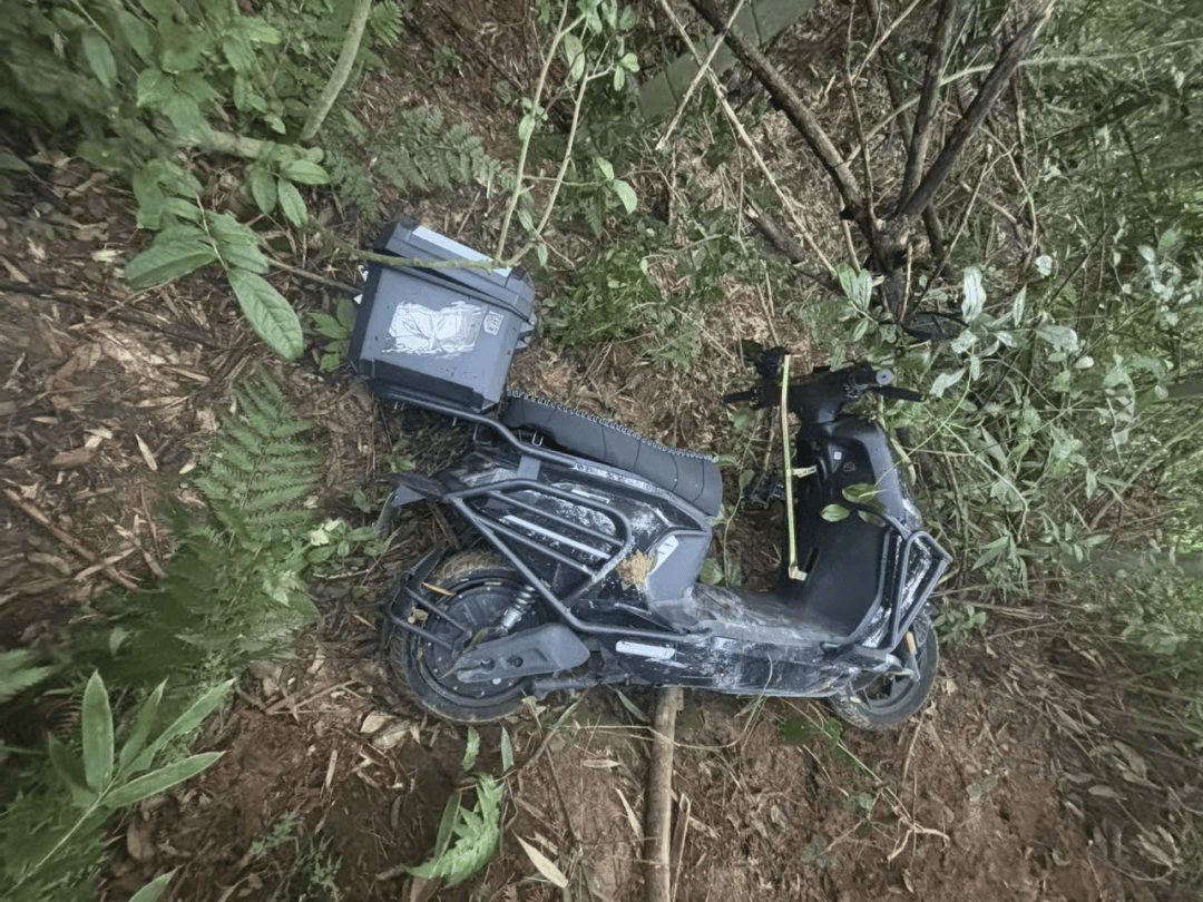 23岁外卖小哥蹊跷失踪已22天！凌晨现身一水库<strong></p>
<p>BNB交易所</strong>，附近找到电动车和鞋