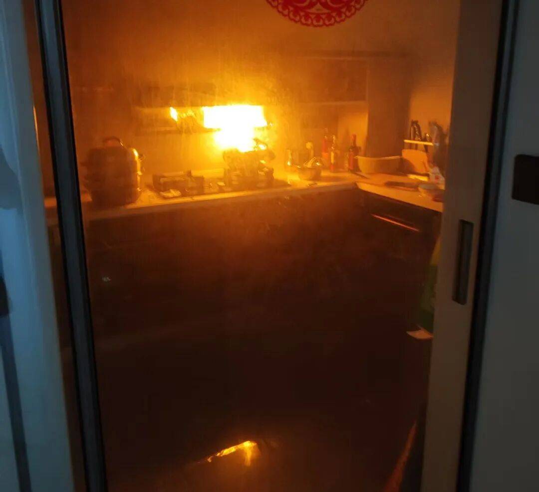 以案为鉴 | 家中起火前<strong></p>
<p>艾达币交易所</strong>,他们都曾接到一通电话……