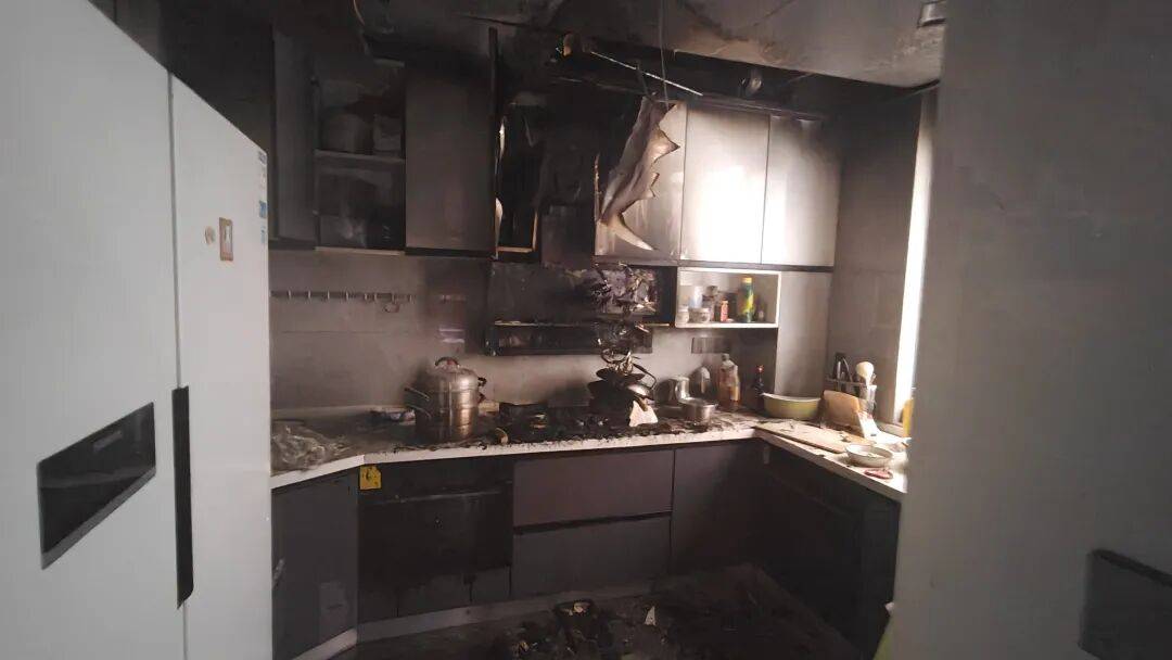 以案为鉴 | 家中起火前<strong></p>
<p>艾达币交易所</strong>,他们都曾接到一通电话……