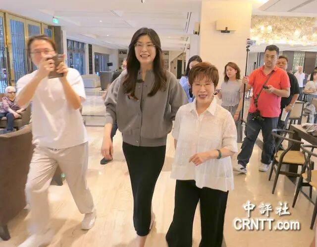 到底支持谁当党主席?当着郑丽文的面<strong></p>
<p>BCH交易所</strong>,洪秀柱说出了自己的答案