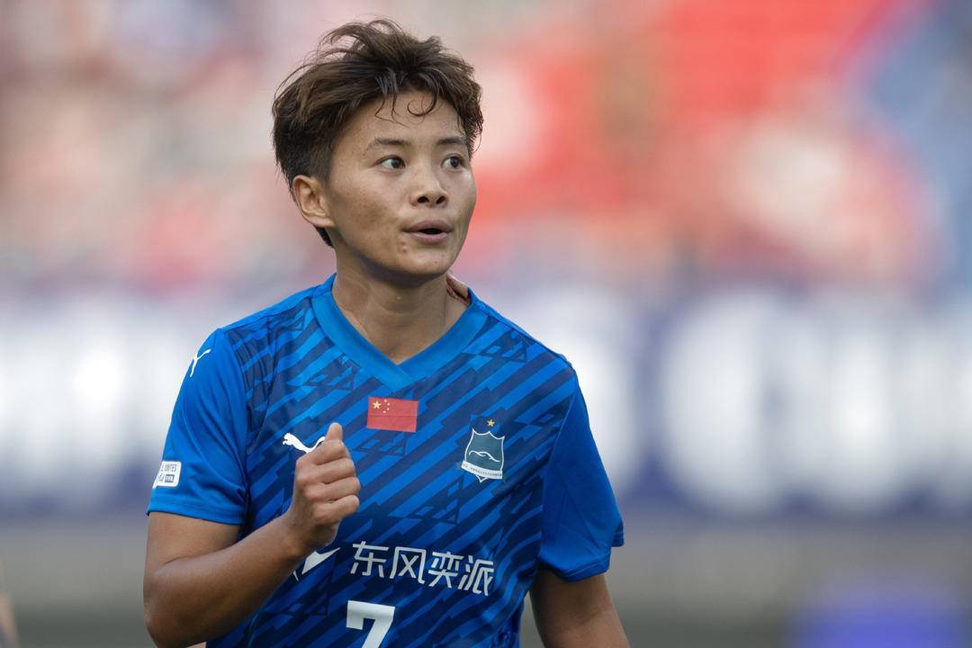 遗憾陪跑，王霜无缘当选“亚洲足球小姐”