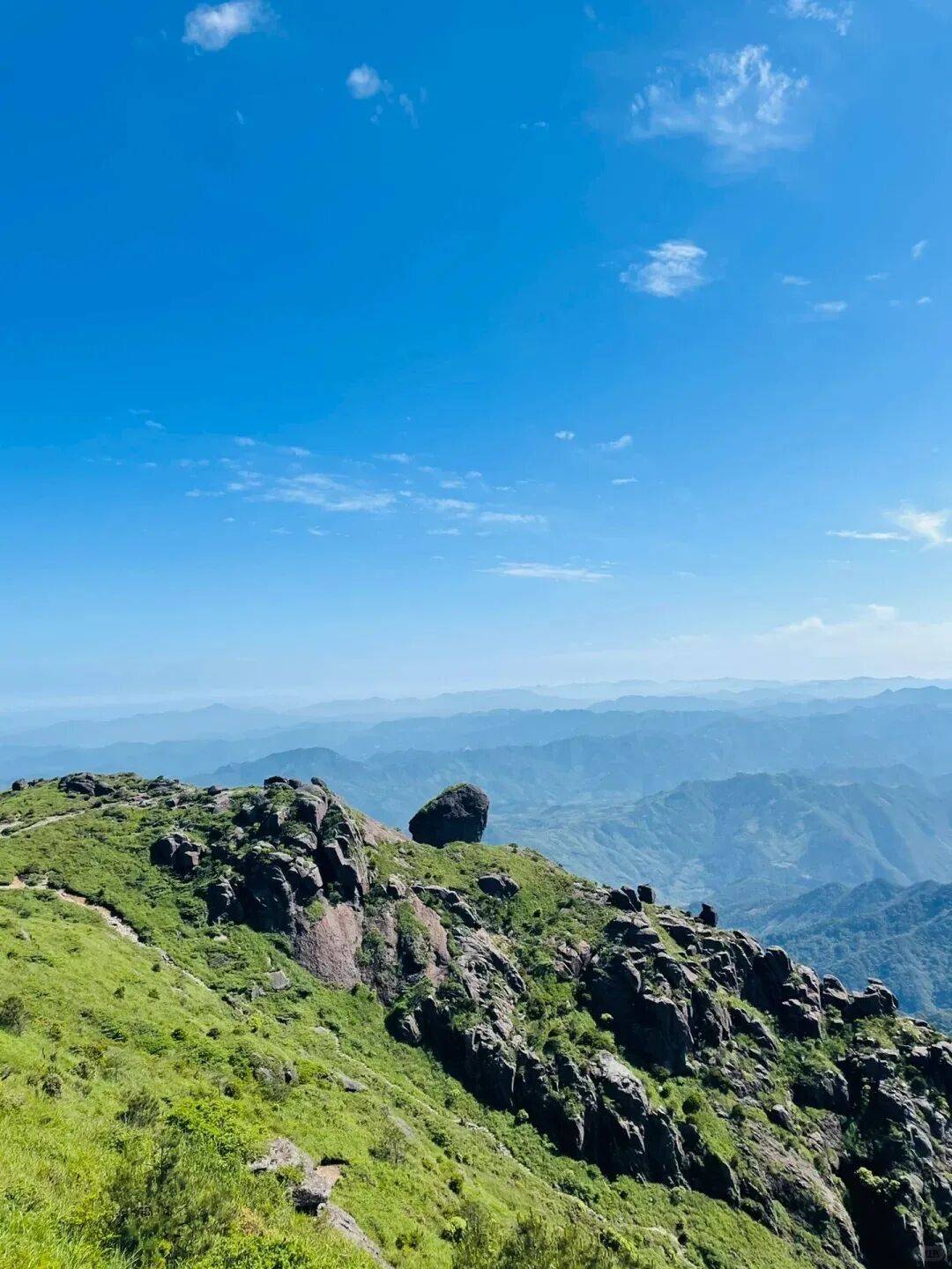 为什么年轻人迷上了爬山? | 秋高气爽<strong></p>
<p>莱特币交易所</strong>,是时候出发了→