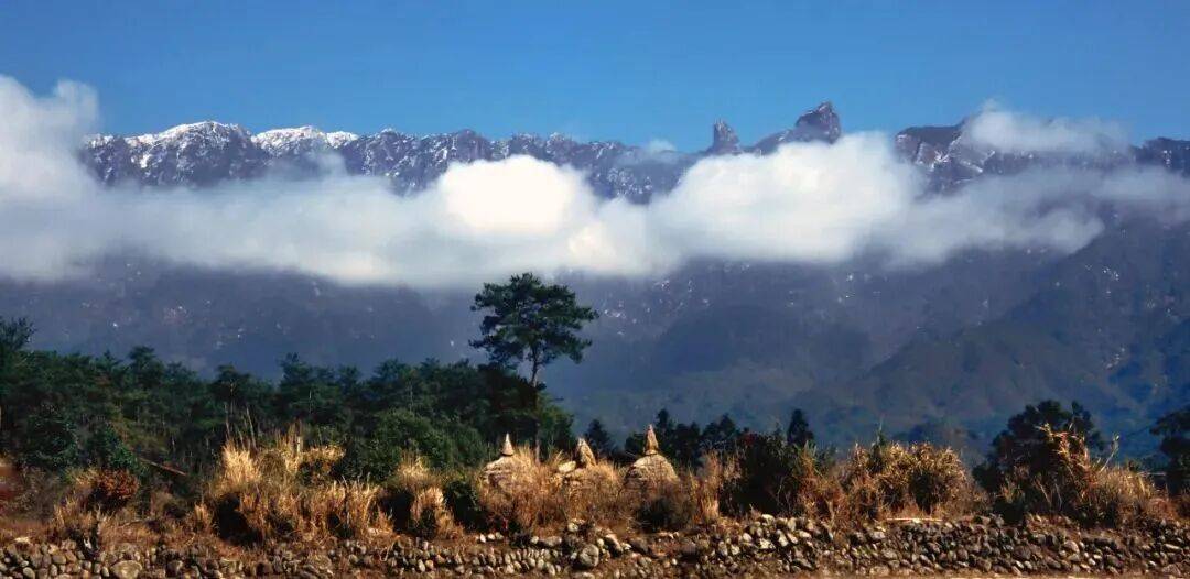 为什么年轻人迷上了爬山? | 秋高气爽<strong></p>
<p>莱特币交易所</strong>,是时候出发了→