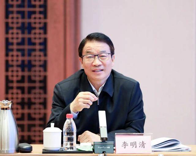 中央批准<strong></p>
<p>BSV</strong>,陈新武、张伟履新职