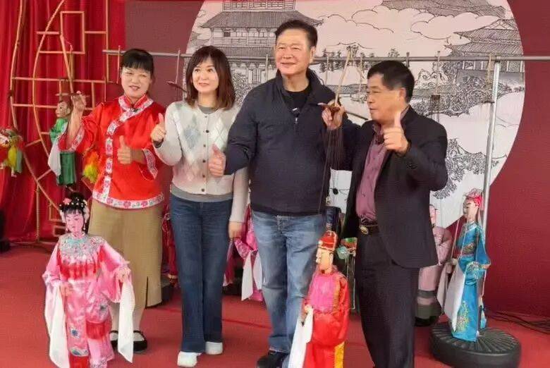 台湾人<strong></p>
<p>BSV</strong>,难道不是中国人?