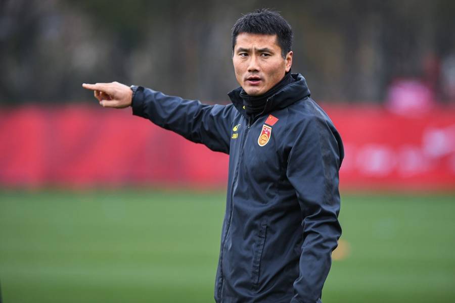 全球选聘四个月<strong></p>
<p>csc币</strong>,招来只有一年执教经历的本土教练,国足新帅竟是邵佳一