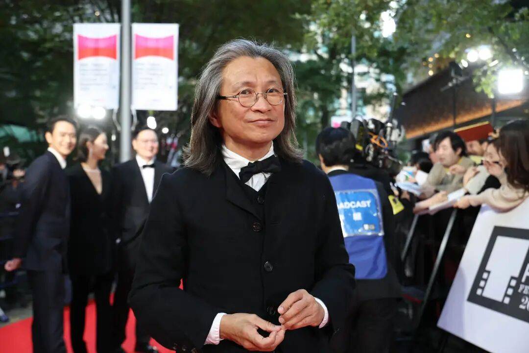 知名导演陈可辛出车祸<strong></p>
<p>币神币价格</strong>，现场画面曝光，警方正调查