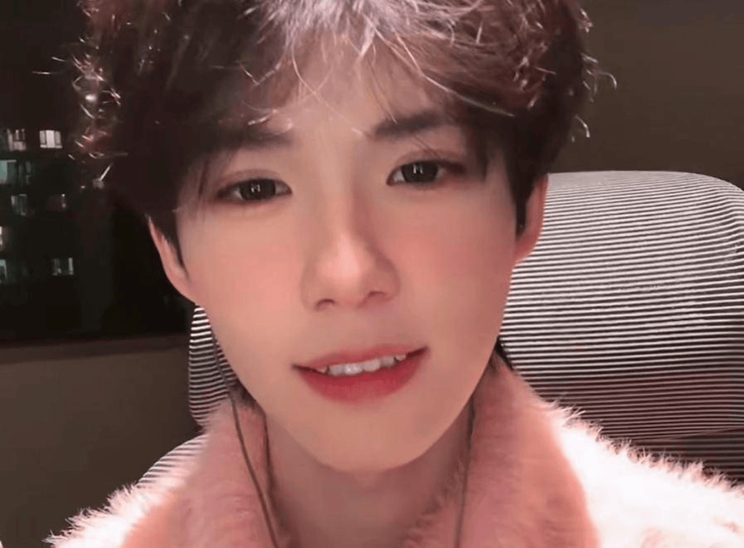 何秋亊称演唱会未获报酬引关注<strong></p>
<p>zsc币</strong>，主办方老板160万股权被冻结