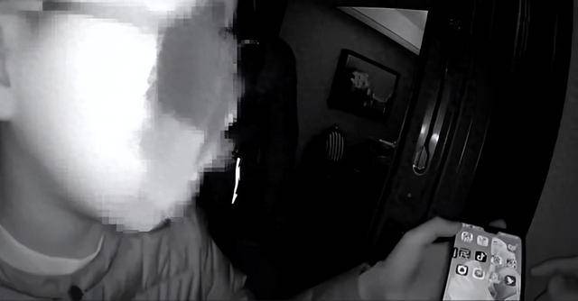 就差一步<strong></p>
<p>lc币</strong>,杭州9岁男孩“送”光外公外婆上百万元养老金!“短短几分钟,钱跟流水一样被转走……”