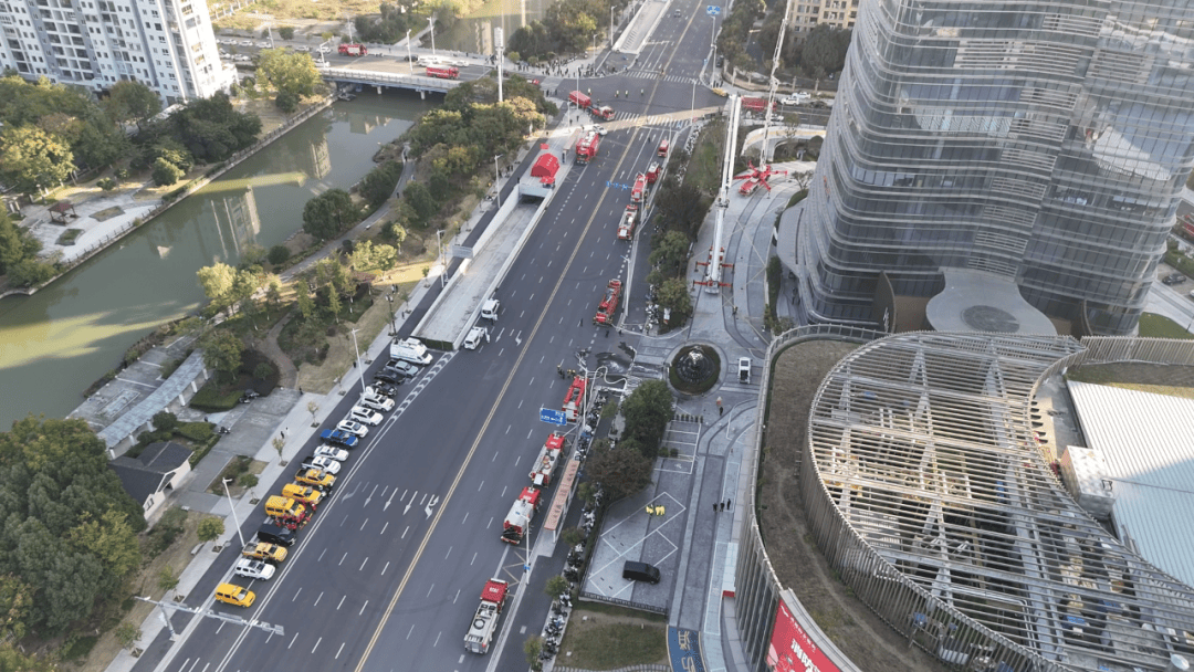 直击339米温州第一高楼“灭火救援现场”<strong></p>
<p>lc币</strong>,多部门紧急联动“以练促战”!