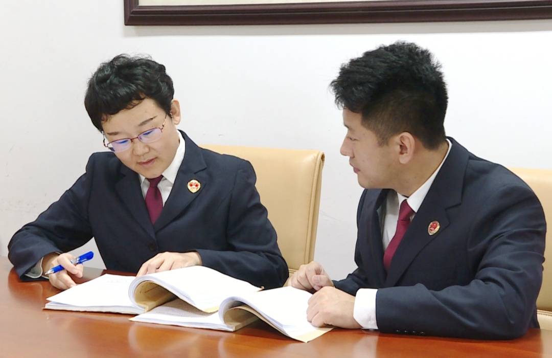 男子长期偷窥女室友<strong></p>
<p>isot币</strong>,把摄像头装进其卧室,犯非法侵入住宅罪!