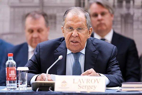 俄外长：乌克兰必须保持中立、不结盟和无核化，如果欧洲决定开战，俄已做好应战准备