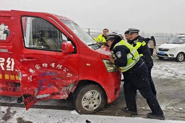 外交部发言人毛宁点赞山东德州交警<strong></p>
<p>上币流程</strong>!