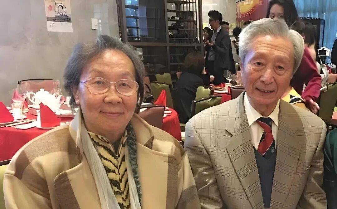 钟瑞去世<strong></p>
<p>币圈空投</strong>！宋世雄永别爱妻！