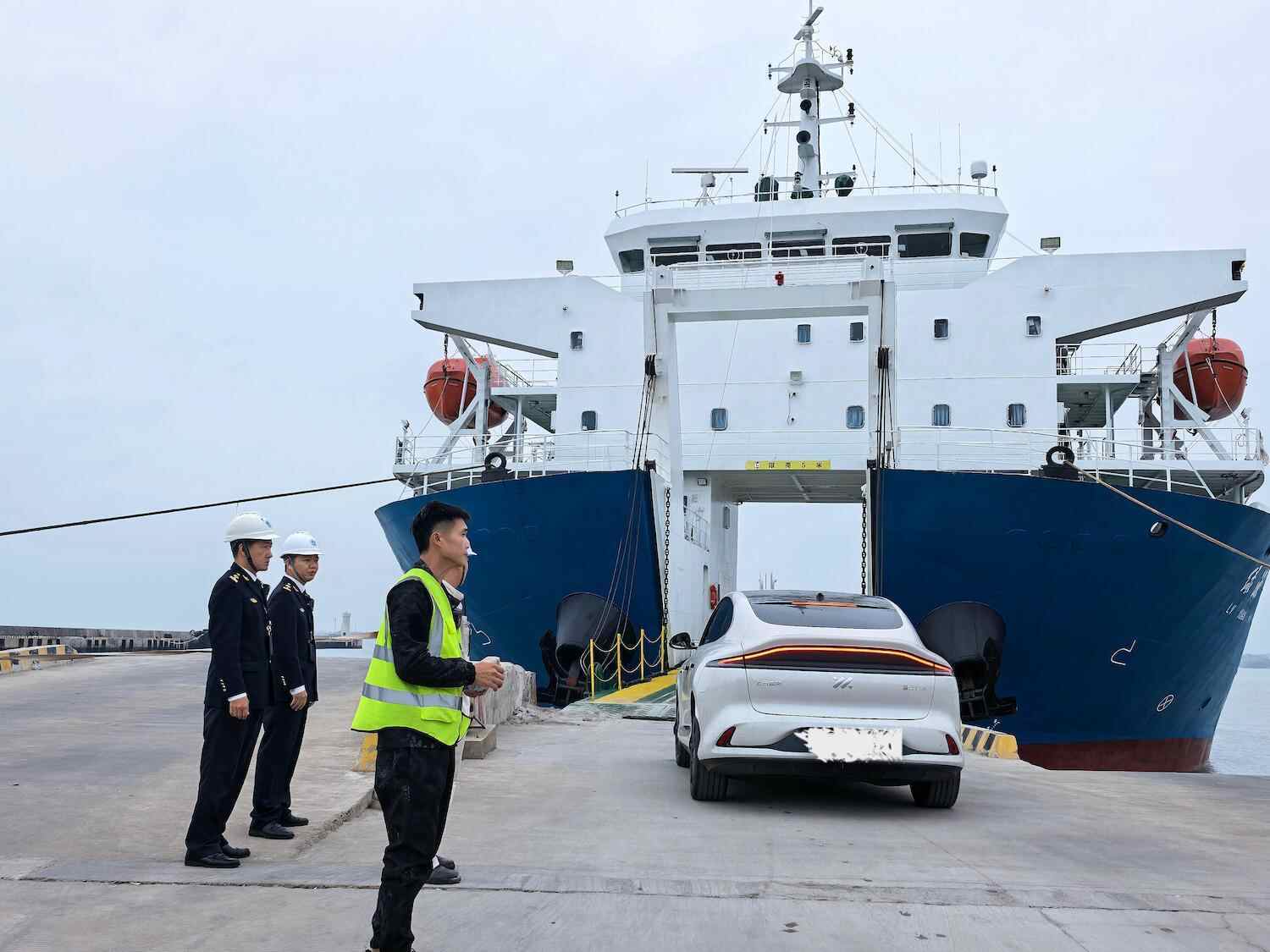 海南自贸港将迎来全岛封关<strong></p>
<p>欧罗巴币</strong>,琼州海峡客货运量显著增长