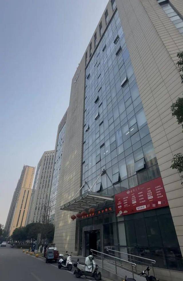 “催收大王”<strong></p>
<p>乌龟币</strong>，要被催收了？