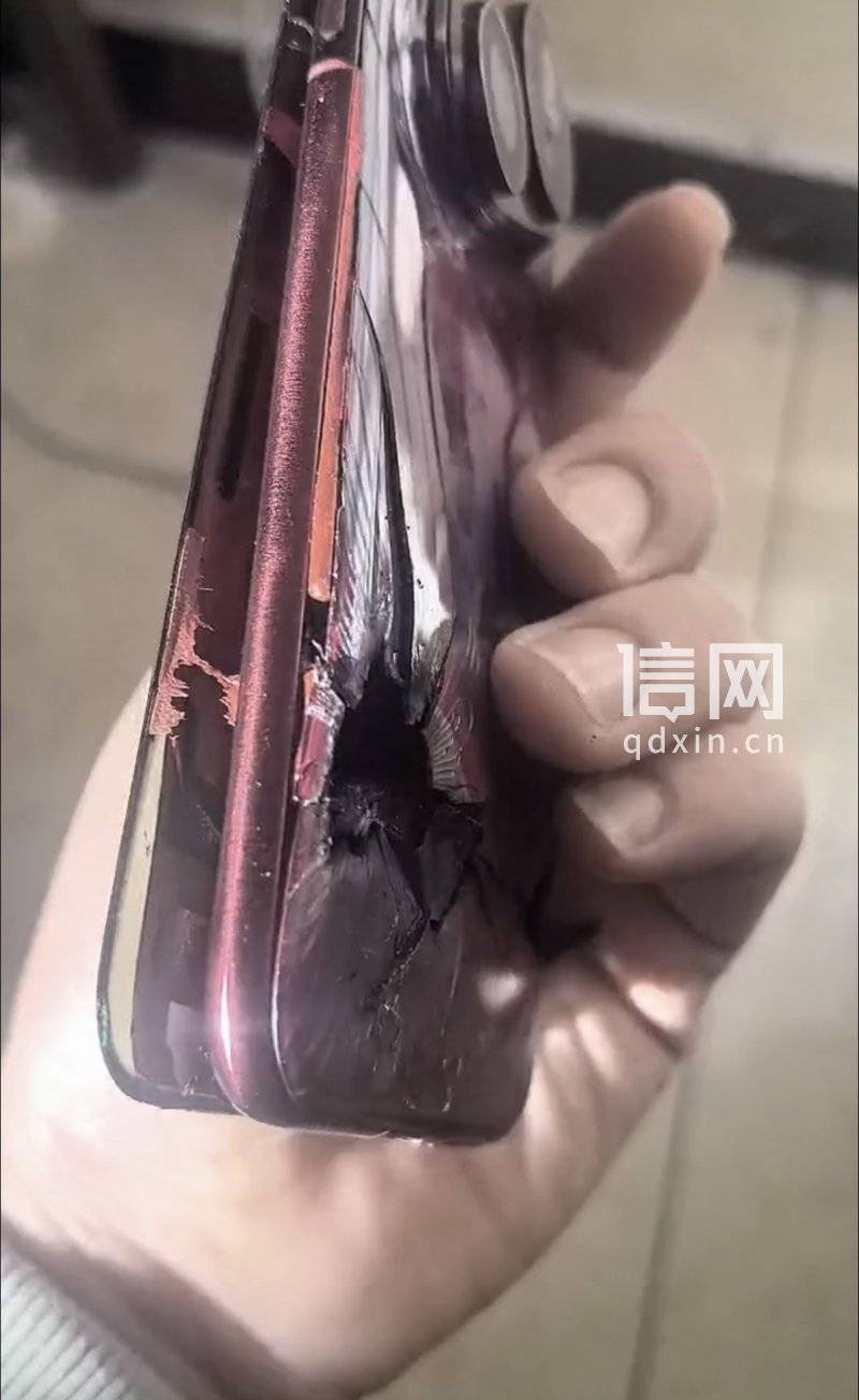 华为新手机充电时电池爆了 售后凭照片认定“外力所致”拒保 消费者：难道我买的是摔炮<strong></p>
<p>乌龟币</strong>？