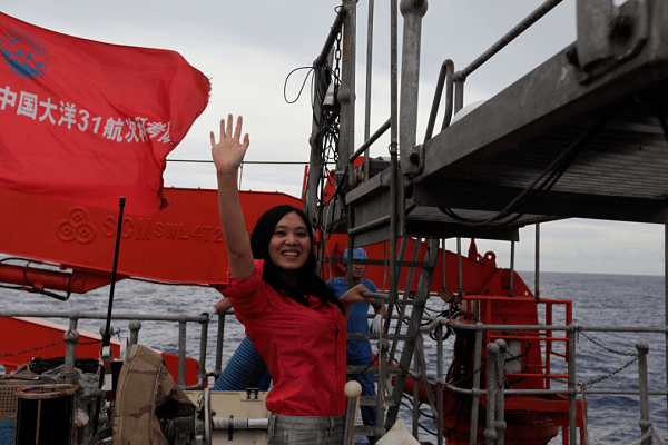 突然爆火！浙大女博士一个月涨粉超50万<strong></p>
<p>币须网</strong>，“我是过了把瘾”！网友：丝滑入脑……