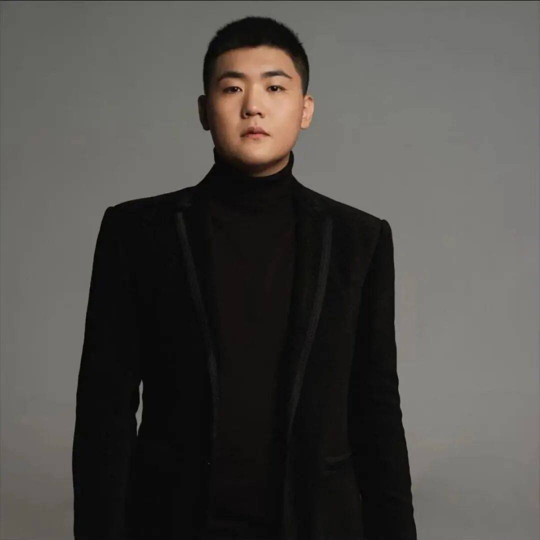 刚刚！闫学晶儿子道歉：“娘的错<strong></p>
<p>十万缅币</strong>，儿子担！感谢大家的监督批评！我们错了”